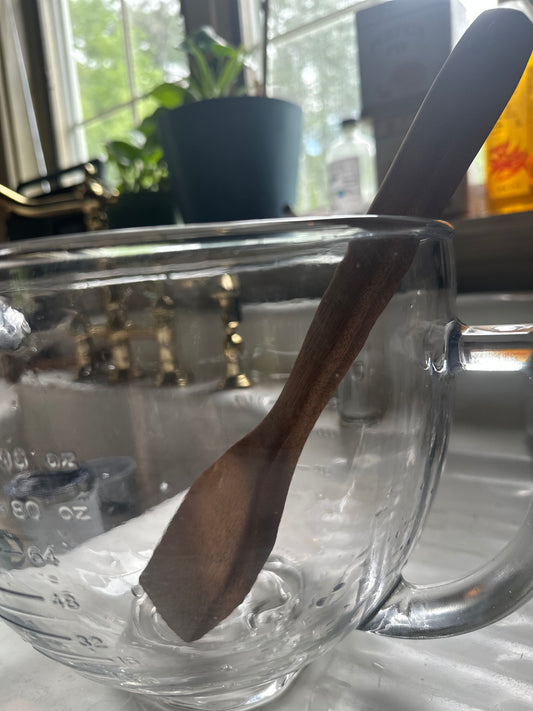 Hand-Carved African Walnut Pynelis Flat Spatula